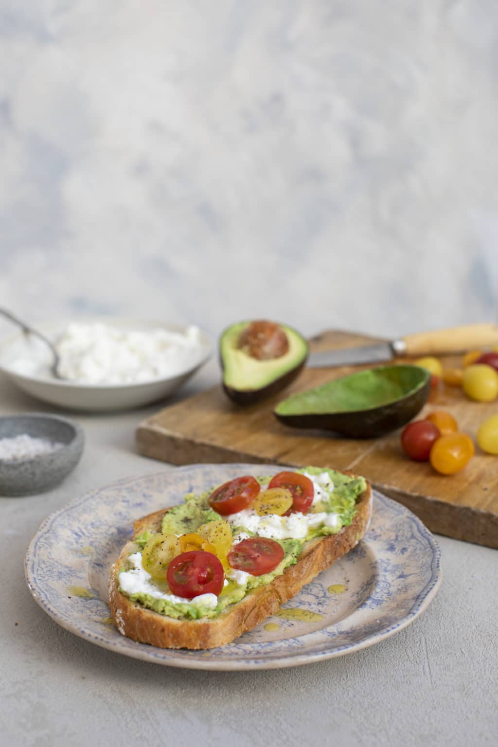 Avocado Toast with Cottage Cheese daveynutrition